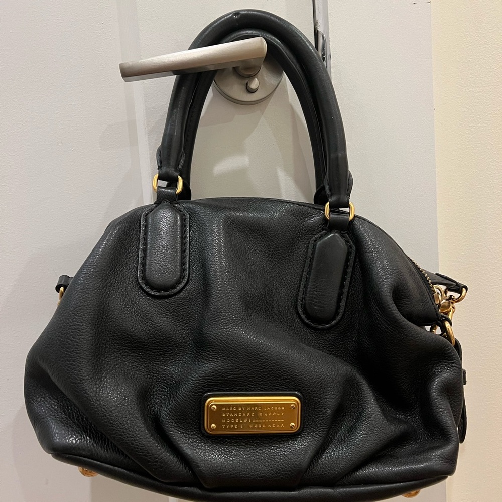 Brand new never work Marc Jacobs bag with shoulder strap, black leather